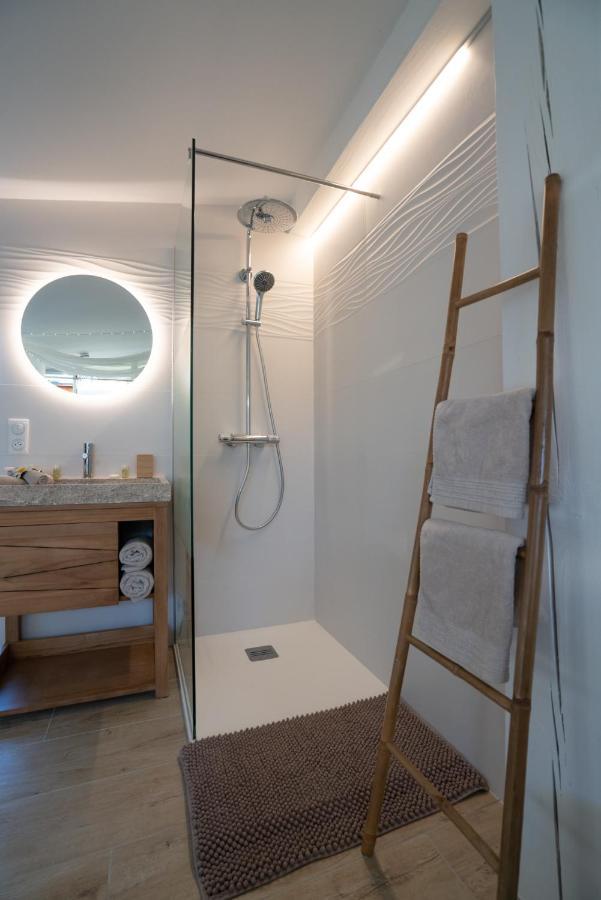 Lovina Chambre De Charme Avec Jaccuzi Velaux 外观 照片