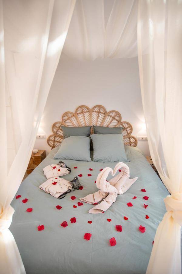 Lovina Chambre De Charme Avec Jaccuzi Velaux 外观 照片