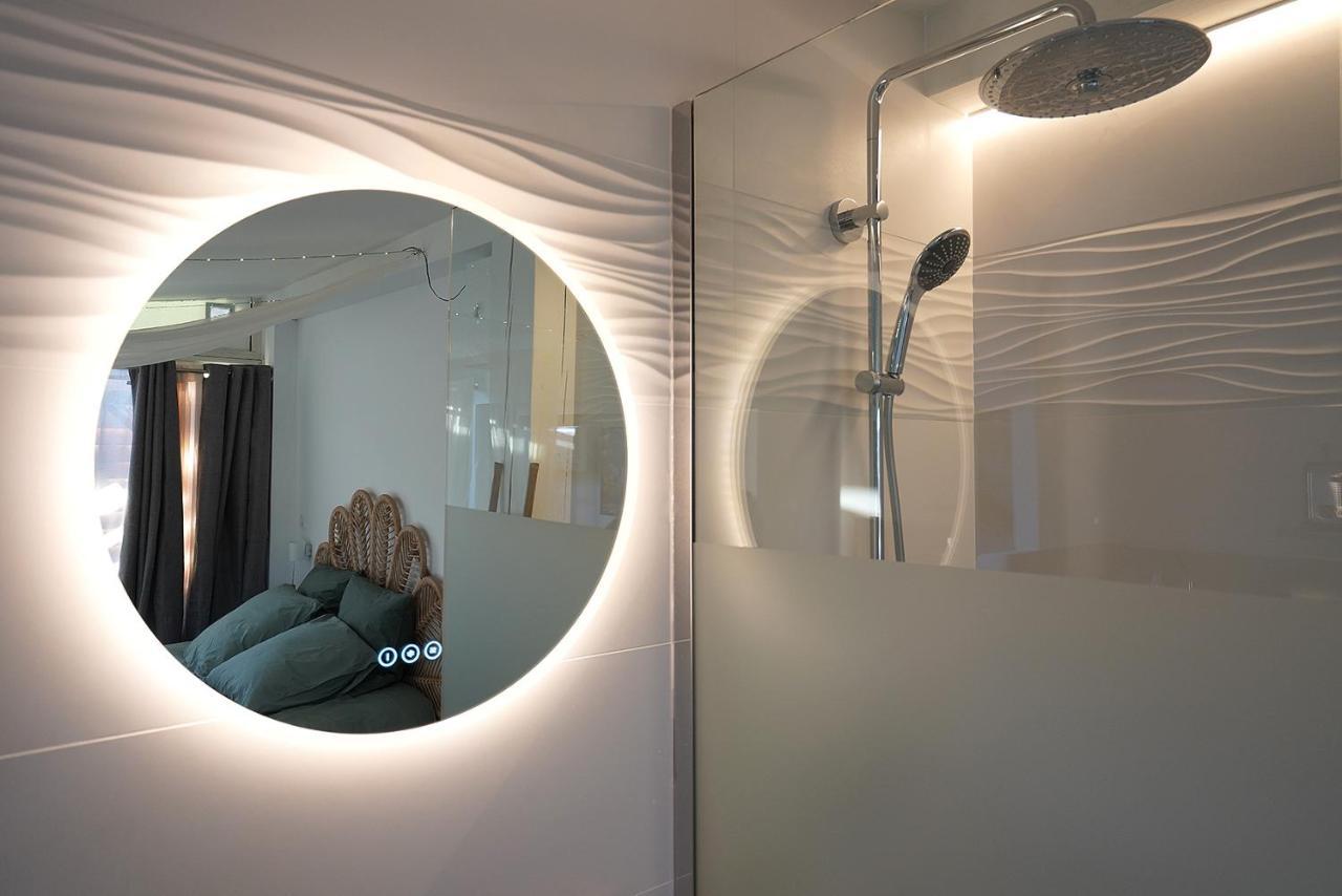 Lovina Chambre De Charme Avec Jaccuzi Velaux 外观 照片